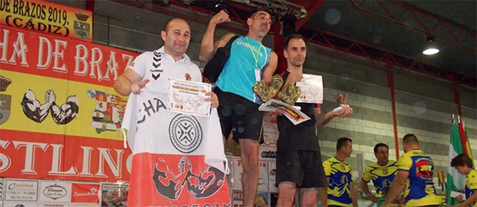 Camilo Vega logra el subcampeonato de Espaa de Lucha de Brazos mster en 70 kg