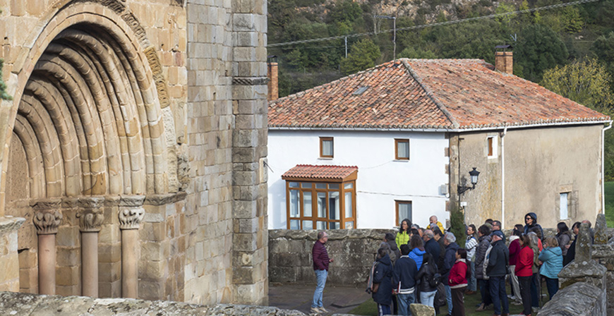 Camino Lebaniego y Santa Mar�a la Real colaboran para difundir la Cantabria medieval y la figura del Beato de Li�bana