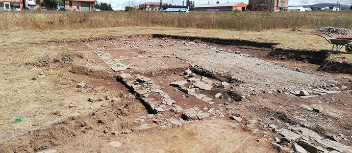 La campaa arqueolgica del yacimiento de Huerta Varona se centra en el del rea 1