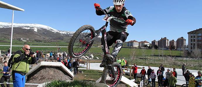 El Campeonato Regional de Bike Trial aterriza en Reinosa