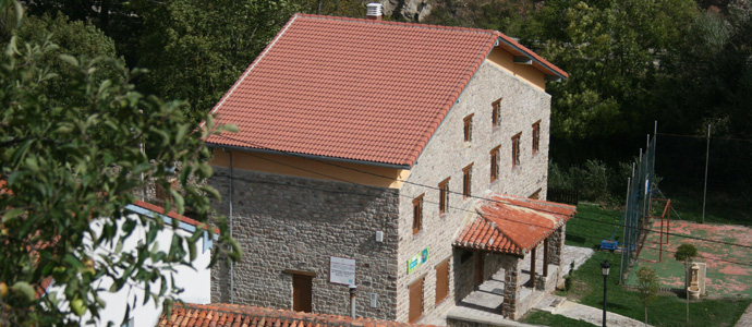 Campoo de Enmedio concluye la rehabilitacin del centro social de Cervatos