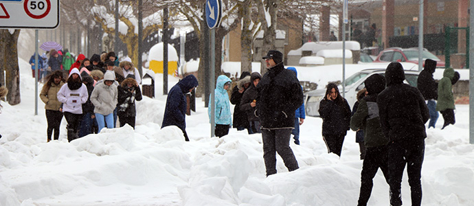 Campoo recibe a la primavera con un manto de nieve