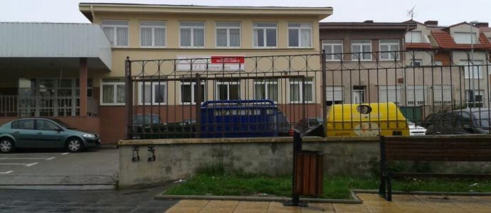 Campoo secunda la huelga en Educacin