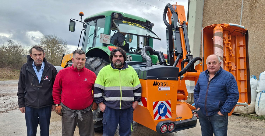 Campoo de Yuso adquiere una desbrozadora de brazo hidr�ulico con cargo a los Fondos Leader