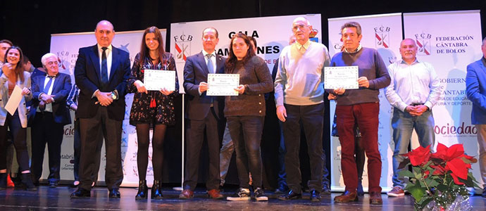 Campoo de Yuso cierra la temporada bolstica a base de premios