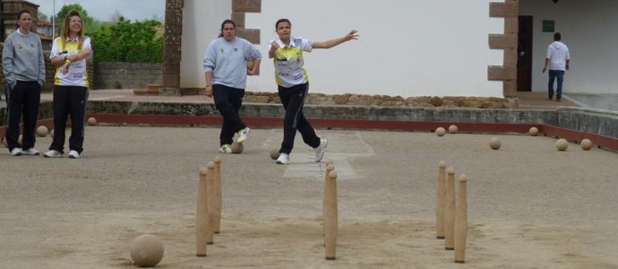 Campoo de Yuso empata con el lder