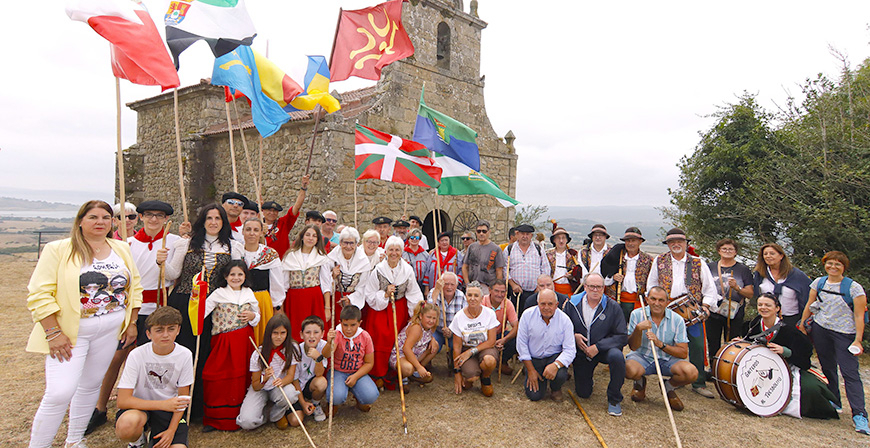 Campoo de Yuso se vuelca con su patrona