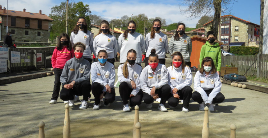Campoo de Yuso suma dos victorias de liga en el corro de La Poblacin