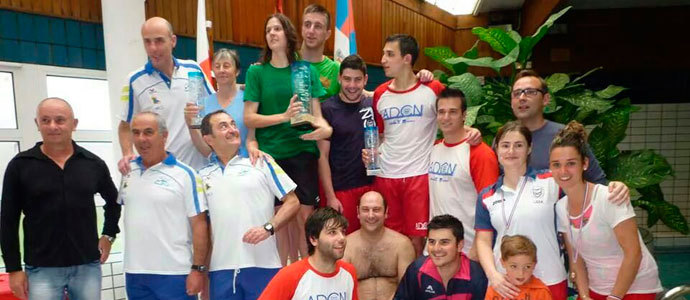 La Campurriana, tercera en el Campeonato Mster de Natacin de Reinosa