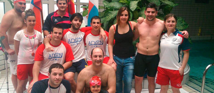 La Campurriana, tercera en el Campeonato Mster de Natacin de Reinosa
