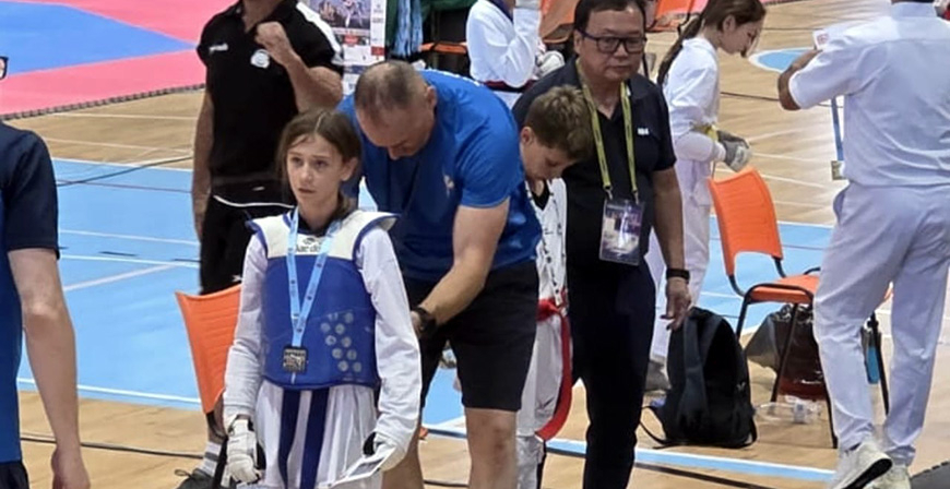 El campurriano Marino Rold�n, del Mundial de Tokio al oro en Segovia junto a sus hijos 