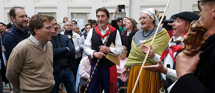 Los campurrianos defienden la trashumancia en Madrid