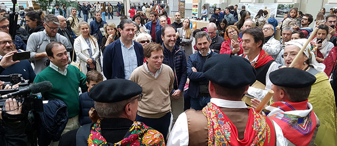 Los campurrianos defienden la trashumancia en Madrid