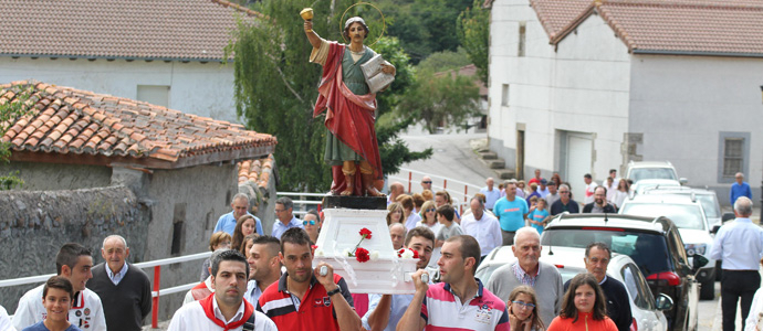 Caeda honrar a San Pantalen