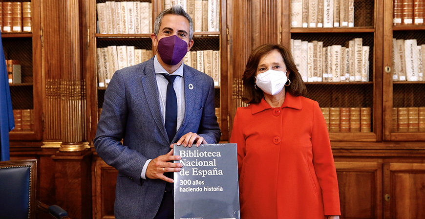 Cantabria y la Biblioteca Nacional se unen para dinamizar la Casona de Tudanca y acuerdan colaborar en exposiciones sobre el Beato de Libana, Jos Hierro y el Marqus de Santillana