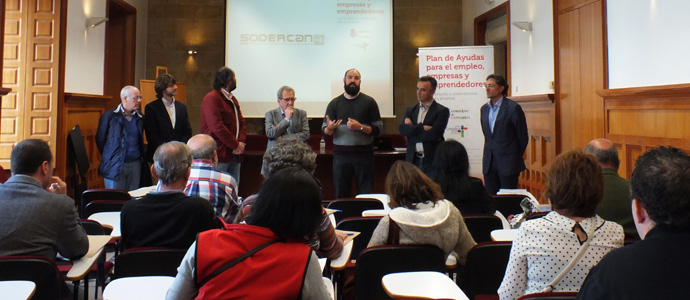 Cantabria expone en Reinosa las ayudas que destina al empleo, empresas y emprendedores
