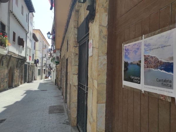Cantabria no se vende desarrolla una campaa por un turismo sostenible con intervenciones callejeras