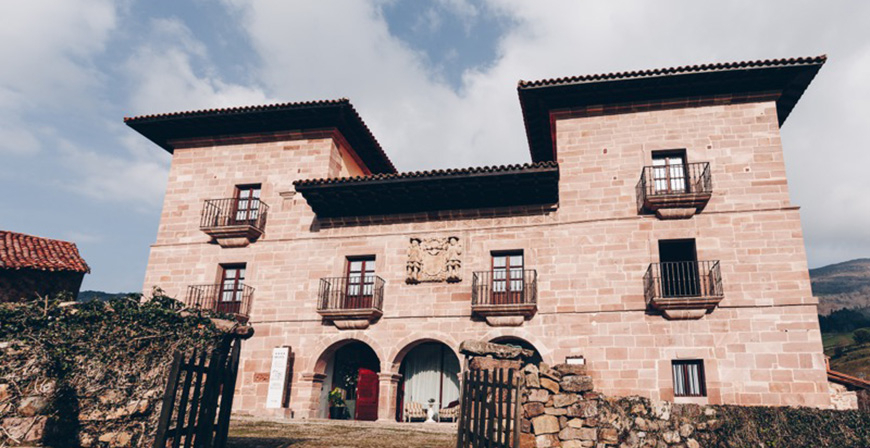 Cantur saca a concurso el contrato de arrendamiento del Hotel Casona de Carmona