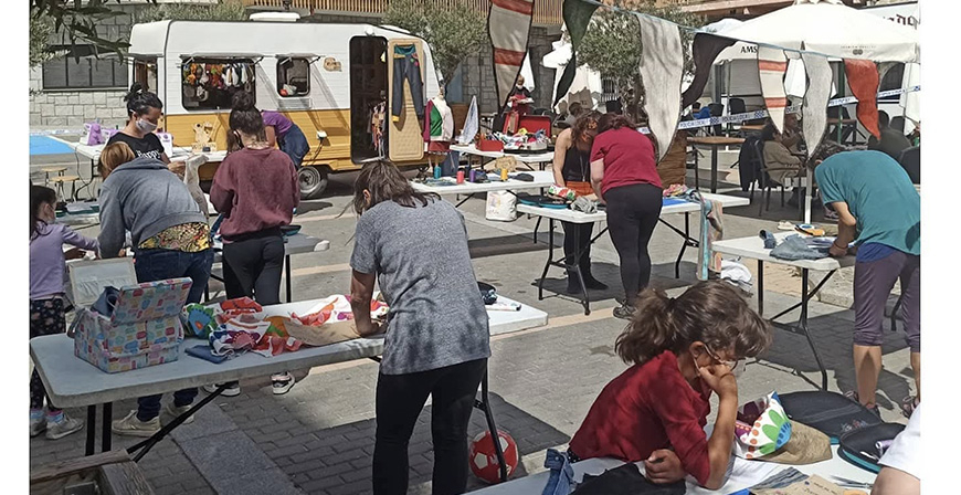 La caravana de Planeta Dots llega a Reinosa para ense�ar� a reparar y customizar la ropa