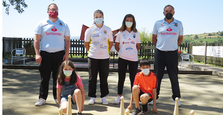 Carla Gmez e Ins Revuelta ganan el Concurso de Bolos Ayuntamiento Campoo de Yuso en categora cadete y escolar