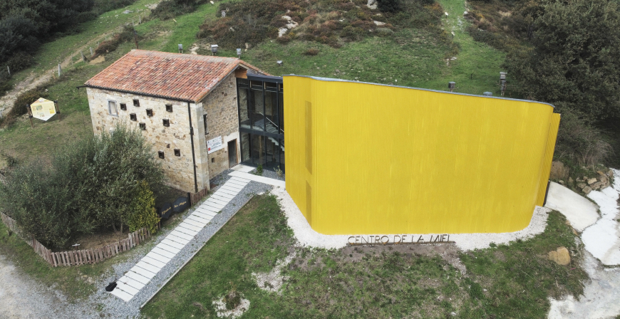 La Casa de la Miel de Campoo de Yuso abre sus puertas