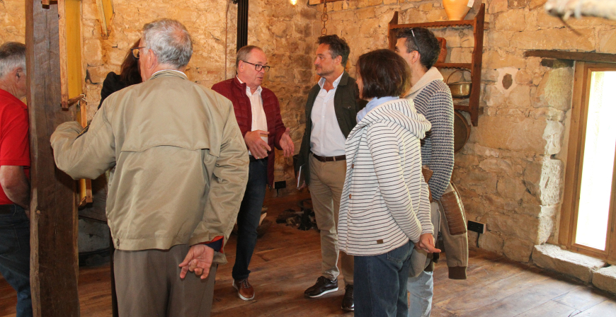 La Casa de la Miel de Campoo de Yuso abre sus puertas