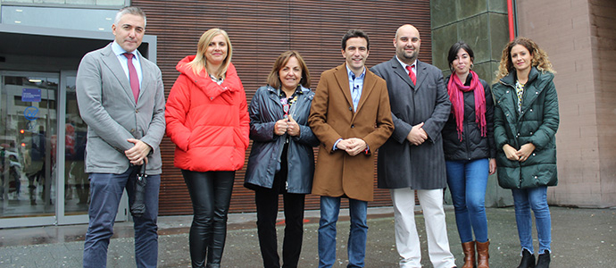 Casares anuncia que el PSOE incorporar la salud bucodental a la Sanidad Pblica