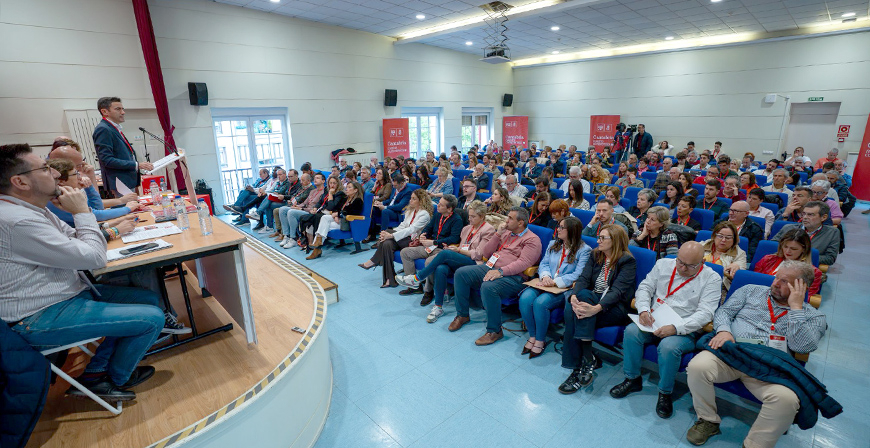 Casares reivindica al PSOE como �nica alternativa a un PP 