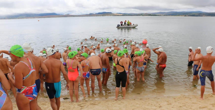 Casi un centenar de participantes disputarn este sbado la XXI Travesa a Nado del Pantano del Ebro