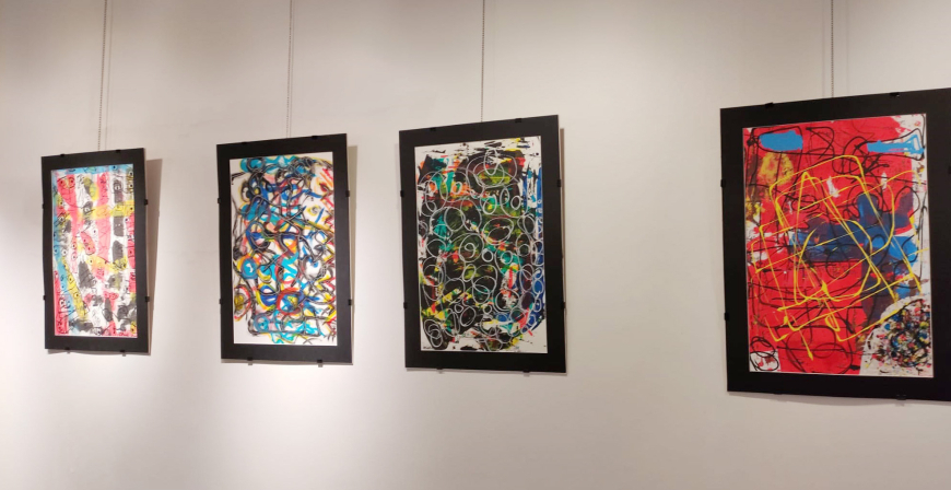 La Casona acoge una muestra de pintura abstracta de Juanjo Quiones