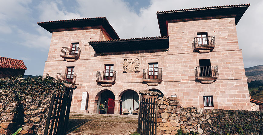 La Casona de Carmona reabre sus puertas como hotel con categora cuatro estrellas y servicio de restaurante 