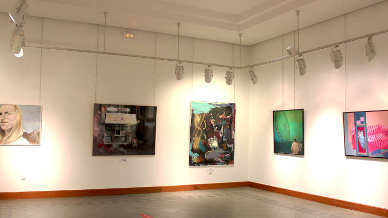 La Casona exhibe una seleccin de las obras del Casimiro Sainz de pintura
