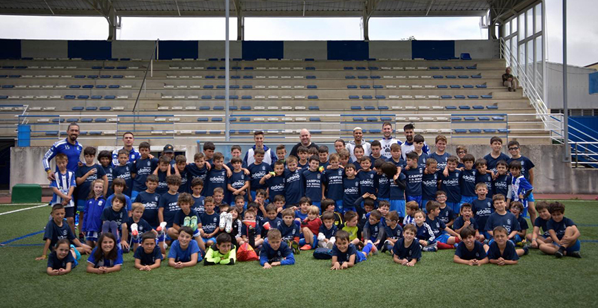 El CD Naval presenta su campus de verano