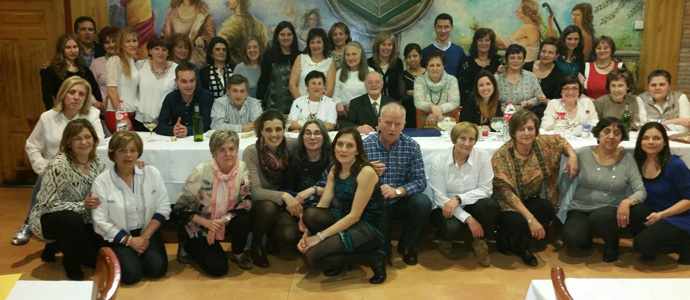 Los compaeros de la Residencia de Ancianos San Francisco homenajean a Cecilio Gmez 