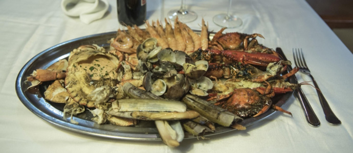 Celebra San Valentn con una mariscada en el San Roque