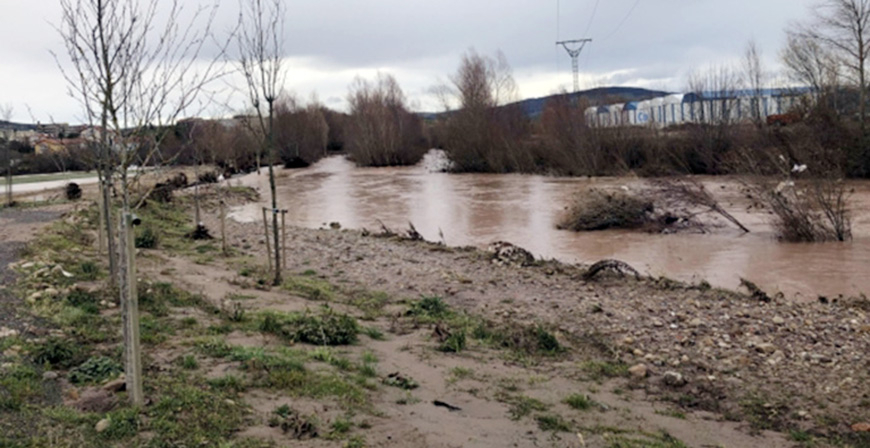 La CHE plantea ensanchar los estrechamientos del cauce y optimizar el desage en cinco puentes