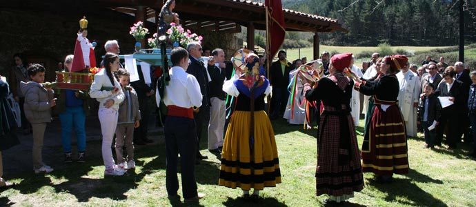 Cientos de personas acompaaron a la Virgen de Valverde