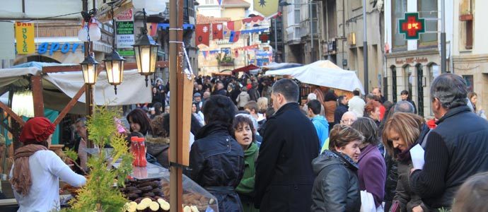 Cientos de personas disfrutaron del Mercado Medieval