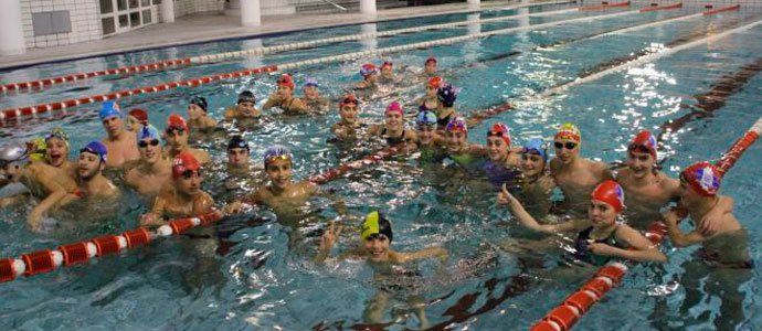 Cinco nadadores de la A.D. Campurriana participarn en la final escolar en Solares