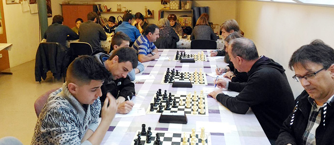 El Club Ajedrez Campoo acumula partidas de cara al inicio de la Liga Regional