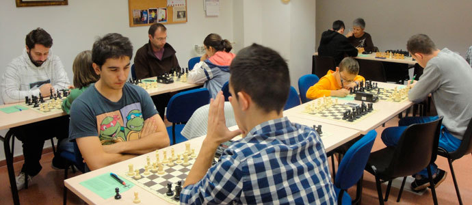 El Club Ajedrez Campoo celebra el torneo social 'I Memorial Pablo Fernndez Vielba'