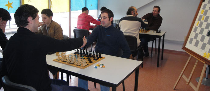 El Club de Ajedrez Campoo prosigue su actividad en Navidad