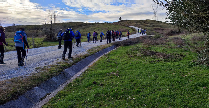 El Club de Montaa Pico Cordel se sube a los yacimientos arquelogicos cntabros