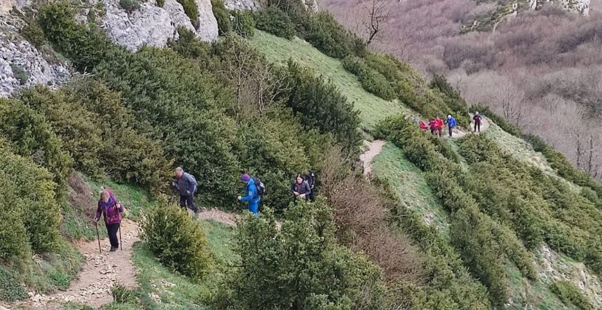 El Club de montaa Pico Cordel visita la Rioja Alavesa