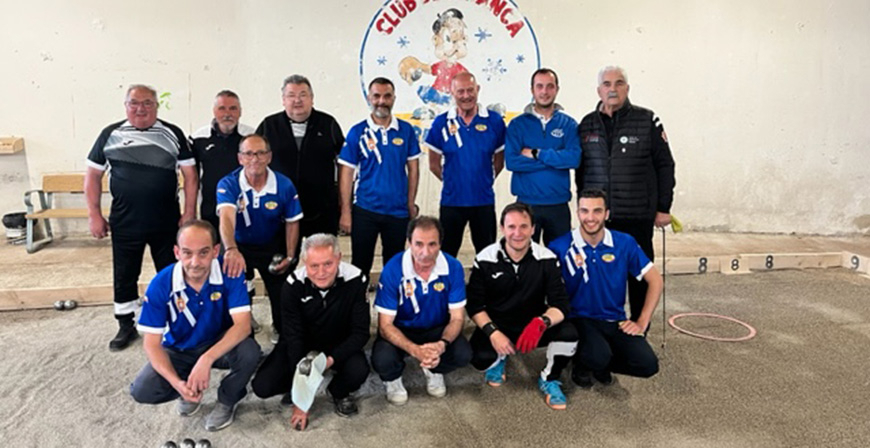 El Club Petanca Reinosa se complica el ascenso con su derrota ante Astillero en el Ferial