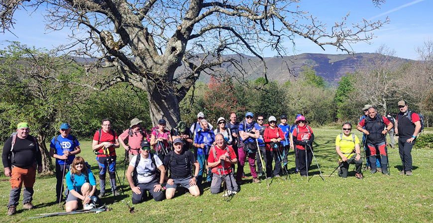 El club Pico Cordel y la SD Buelna disfrutan juntos del Parque Natural Saja-Besaya