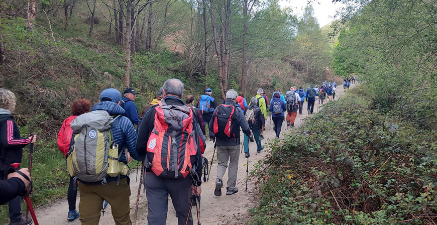 El club Pico Cordel y la SD Buelna disfrutan juntos del Parque Natural Saja-Besaya