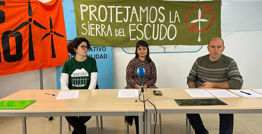 Los colectivos vecinales contra los polgonos elicos denuncian la 