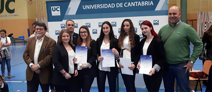 El colegio San Jos recibe dos primeros premios en la V Feria de la Ciencia de la UC