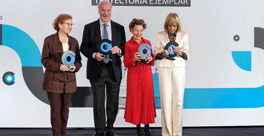Colpisa reconoce la trayectoria de Mara Teresa Rodrguez al frente de Galletas Gulln